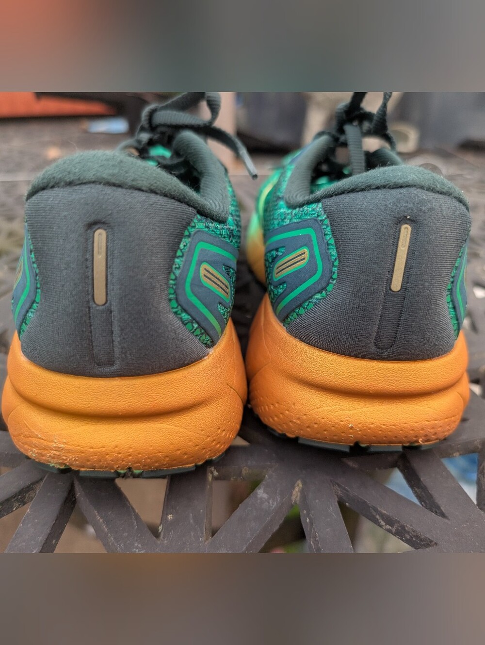 Brooks Ghost RUN LUCKY Irish Running Shoes Women’s Size 8 St Patrick’s Day - Picture 4 of 8